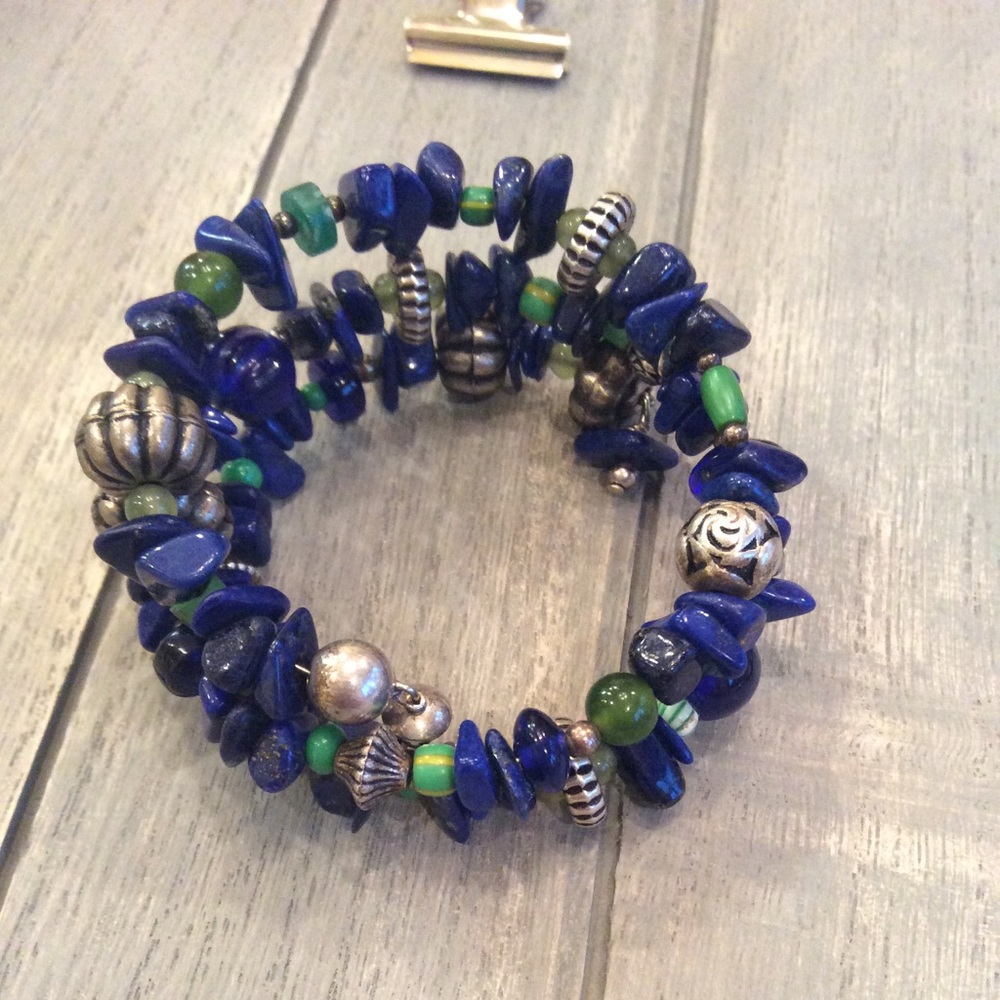 Handmade wire stretch bracelet